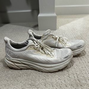 Hoka Clifton 6